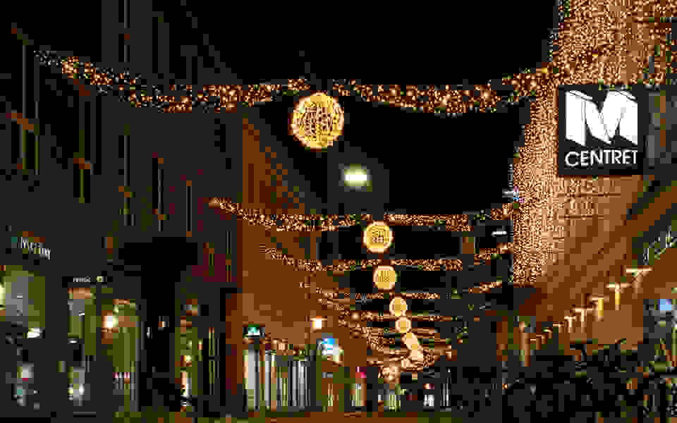 cross street motif lights